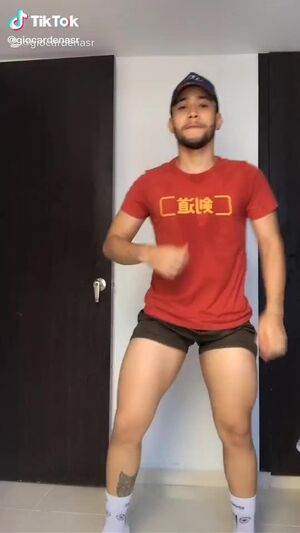 Gay Latina Twerking