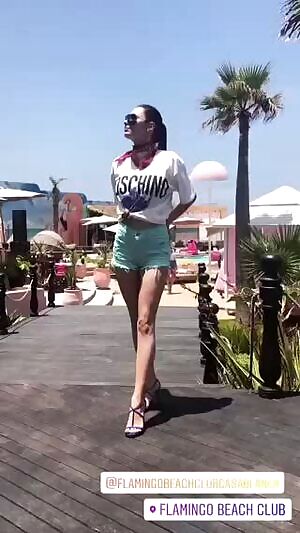 Sunny casual