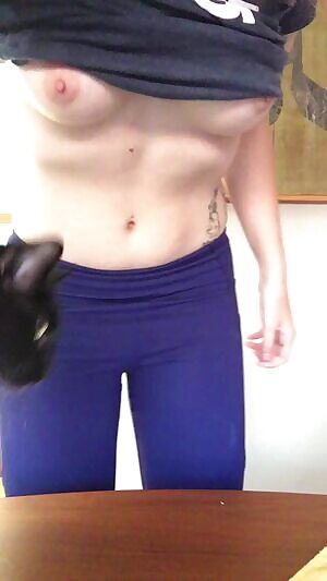 Excuse me! I’m trying to take a sexy vid!