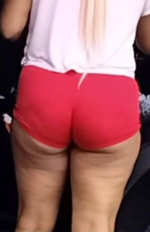 No Face Ass Thot r/CaughtPublic