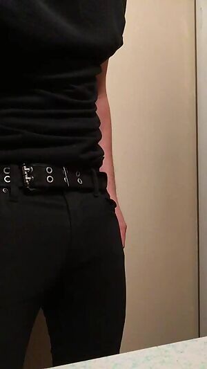 Here’s my fat cock for all you night owls. Let me know your thoughts.