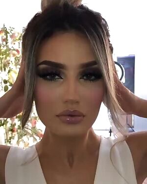 glossy and sparkly***