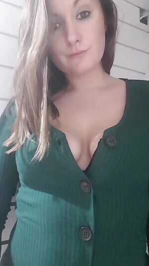 If you came in my storeroom today you might have seen more than me stacking boxes 👀