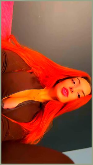 Hips Don't Lie Anal OnlyFans Solo