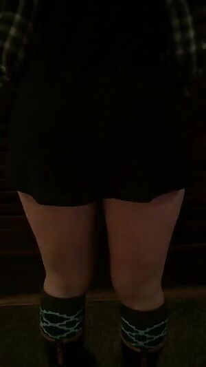 Taking my thong off for you pervs!!