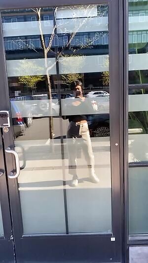 be honest would you check me out✨?