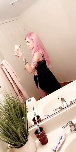 Join my Onlyfans for only $3 today! Onlyfans.com/EffyElizabeth