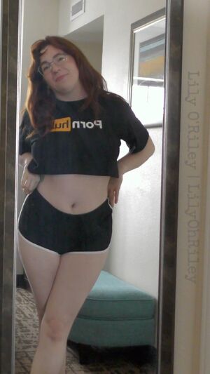 Beautiful Navels Amateur Bangs Belly Button