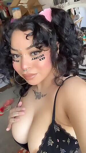 𝓑𝓾𝓷𝓷𝔂, la tóxica