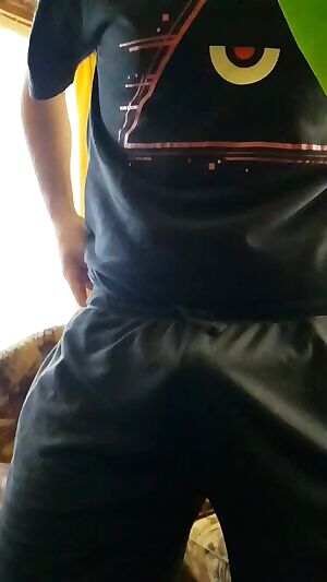 I should have done the gif a bit shorter, but i know how much you love hairy cocks