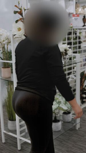 Visible Panty Lines Ass Latina Leggings