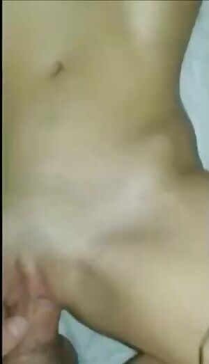 Gorgeous girlfriend is a screamer