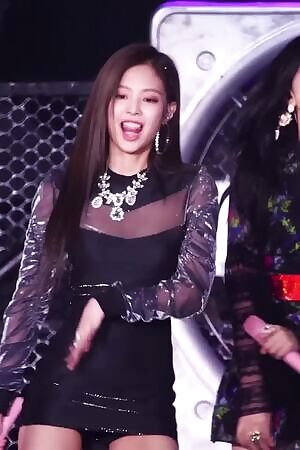 BlackPink Jennie's Tits & Tongue = 10/10