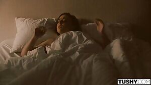 Whitney Wright, Maya Kendric Anal Threesome