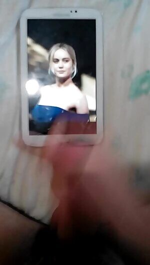 Brie larson cum tribute