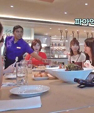 Mina shows where she wants it