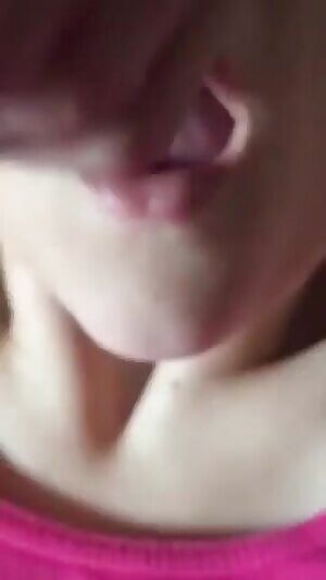 Close up: Pink Top Open Mouth