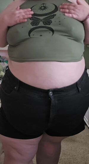 Belly Play BBW Big Nipples OnlyFans