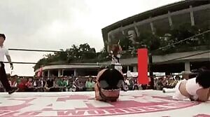 Toni Storm can kip up with that big ass!