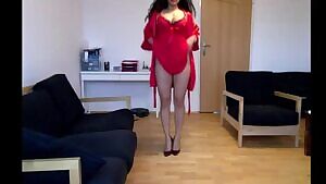 A little bit of tease won't hurt nobody ❣️