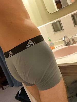 At the risk of over loading y'all in one day, I thought one more with more butt might be appreciated