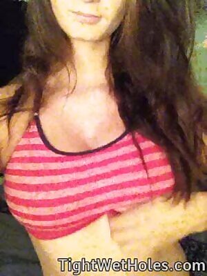 I dig the striped top but...