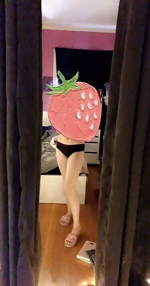 Quarantine has made Goddess all soft. She needs sugar, love. and for her vessel to be treated right. Would you kindly? 😉