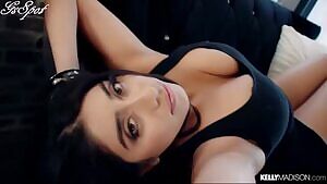 Violet Myers - No B-Control Creampie