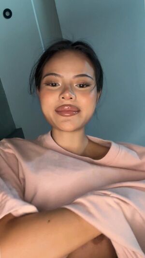 Half Asian Babe Big Tits Goonette