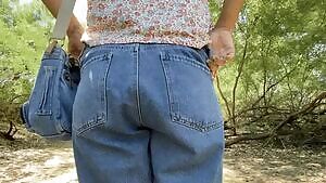 I love walking with my ass out 😈