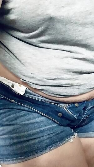 Sometimes I’m really happy with ho my body looks ☺️🖤