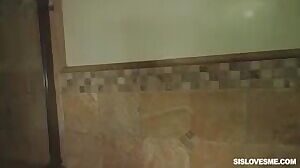 Sislovesme latest scene with Natalie Porkman