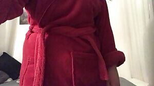 One little stretch and a jiggle before bed, nighty night