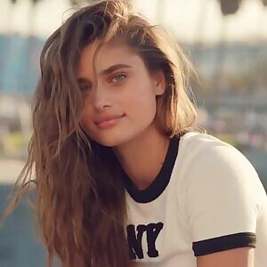 Taylor Hill