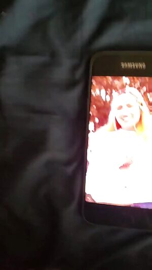 Youtube react girl Tori Vasquez