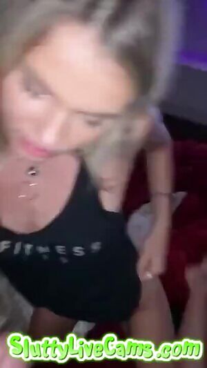 Sorority girl sucking off quarterback