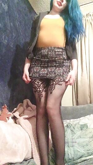 tiny and sweet and ready to be your girlfriend for the day :P