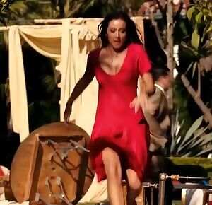 Chloe Bennet plot bounce in Agents of S.H.I.E.L.D