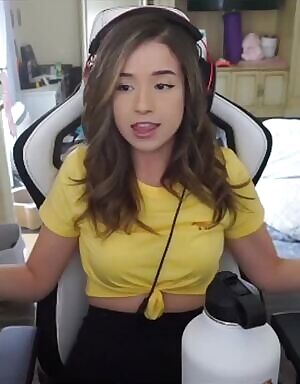 Pokimane got moves!