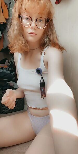 Hi riends! idk what this video is lol hair tutorial? porn? smoking? me being weird? yeah, all of the above 😅