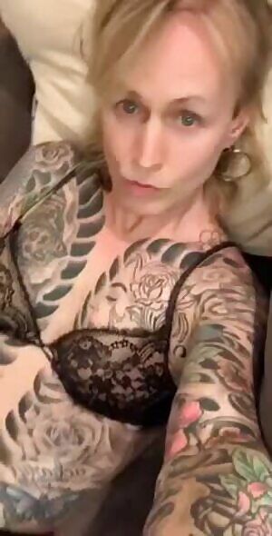 No makeup and seems a bit grainy☹️