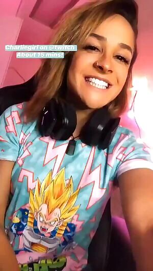 Dakota Kai Is So Cute