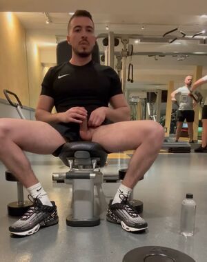 Hot Guys Amateur Caught Cockflash Exhibitionism