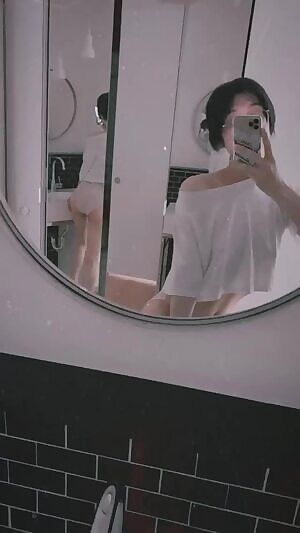 would you mind if i lounged around like this ☺️