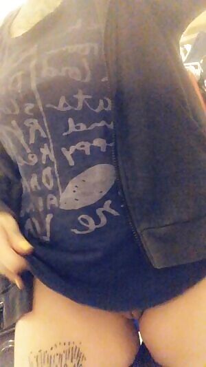 Happy Thanksgiving! Here’s a little nipple teasing😏