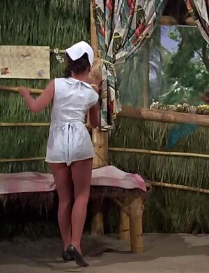 Dawn Wells short dress plot on Gilligan's Island