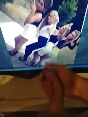 4 sluts getting a cocking. kik transformer1986