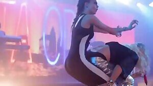 Cara Delevingne & Rita Ora - Shaking Ass