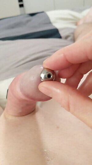 I wore this plug almost the whole weekend, and I can take it so easily now. Who wants to see me fucking my hole with it?