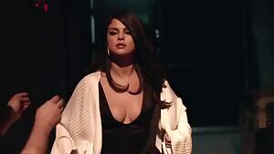 Selena Gomez braless bouncing